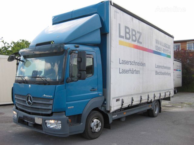 Mercedes-Benz Atego 823L camión con lona corredera