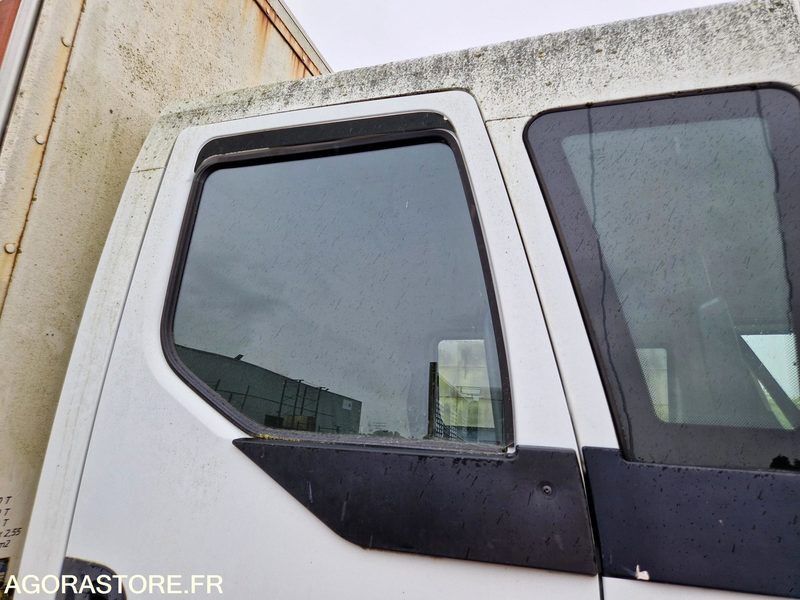 2009 رينو Midlum-45734915