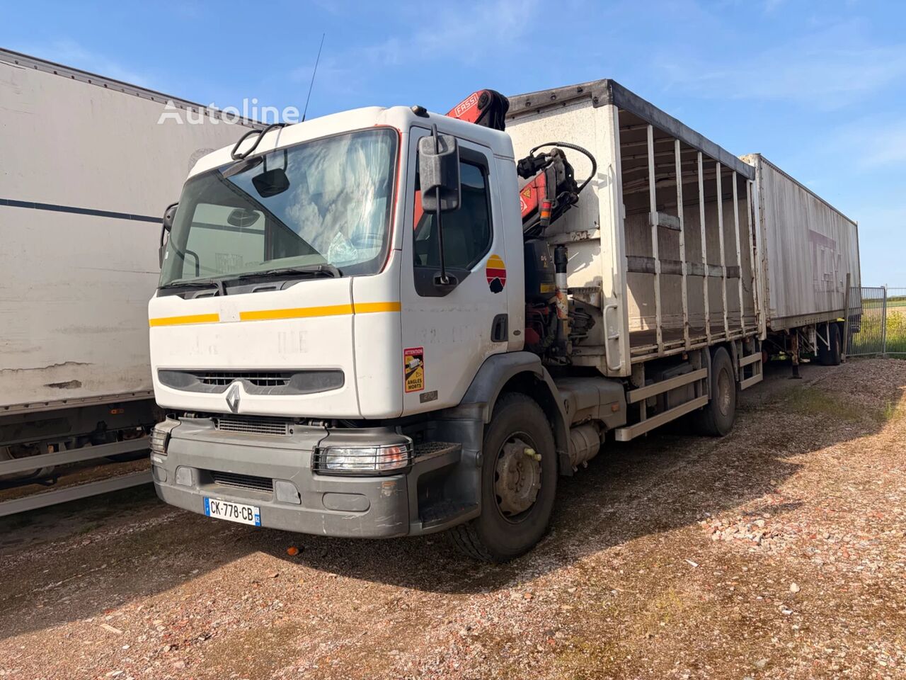Plachtové vozidlo Renault Premium 270 FASSI KRAAN + PALFINGER LAADKLEP - Autoline