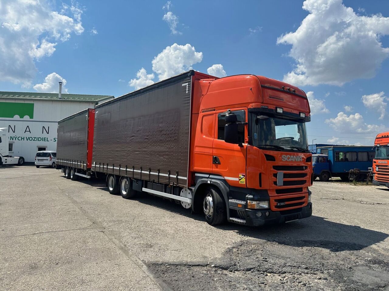 Scania R 380 curtainsider truck + curtain side trailer