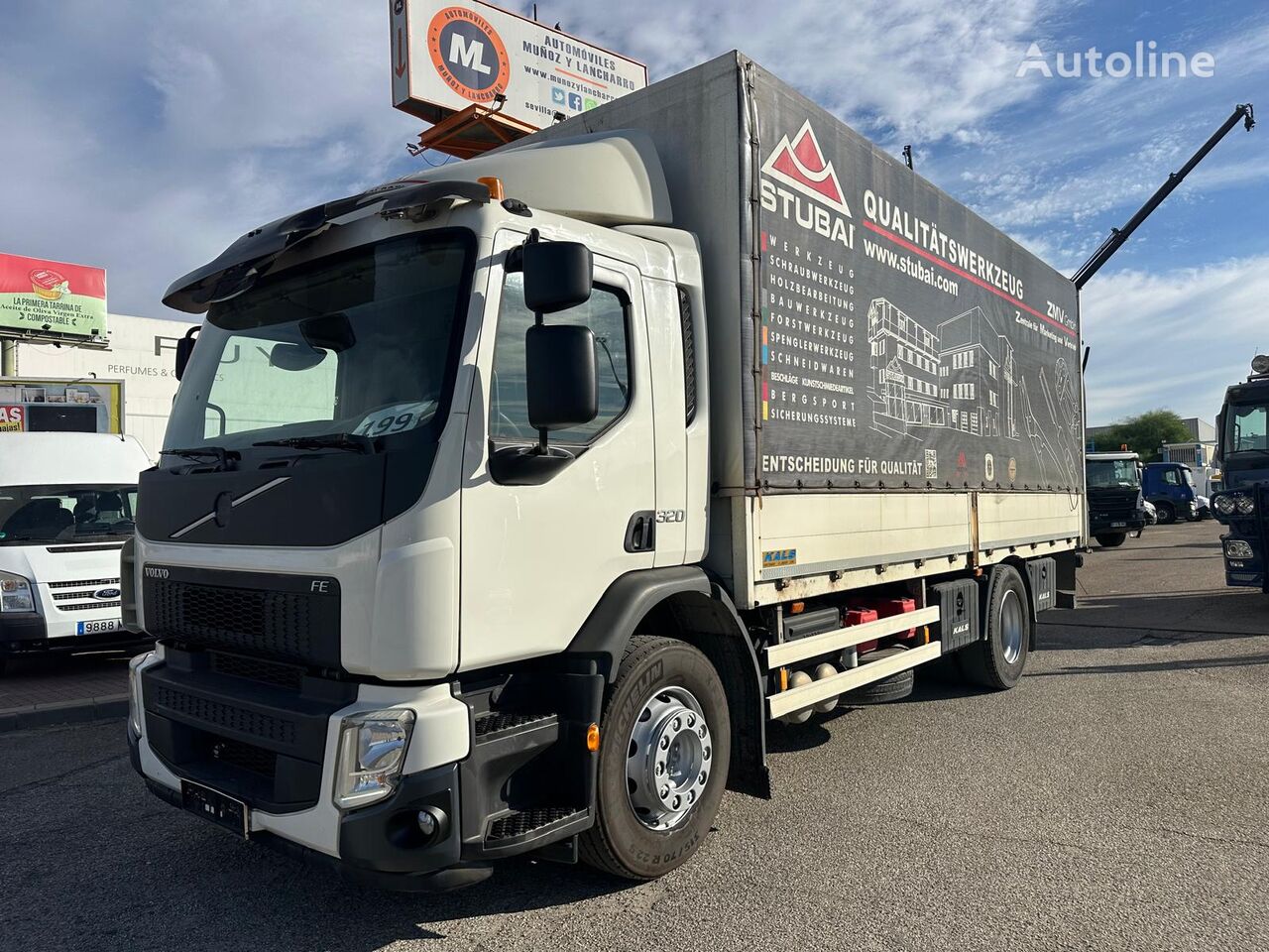 camion telonato Volvo FE 320