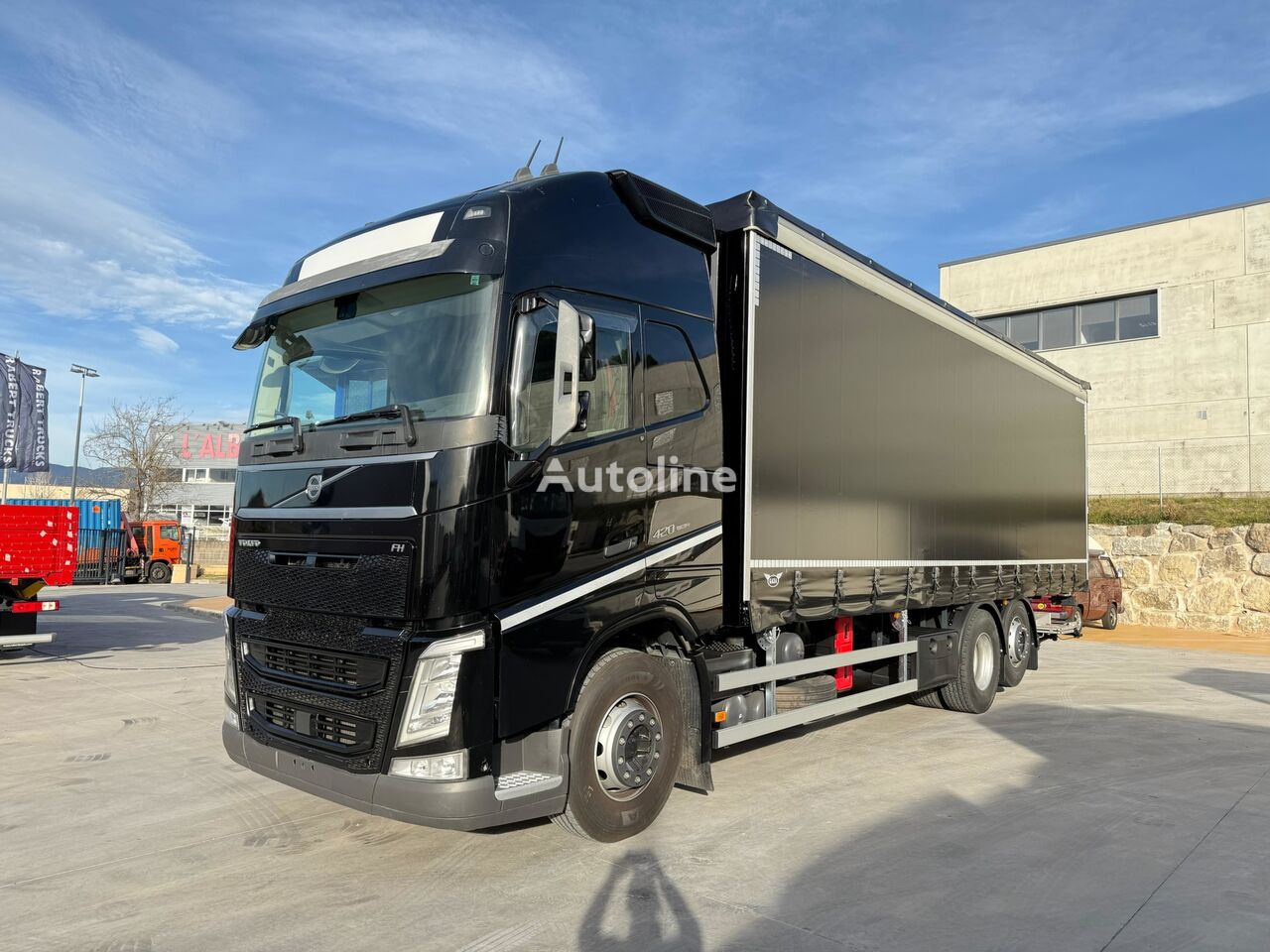 Volvo FH420 curtainsider truck