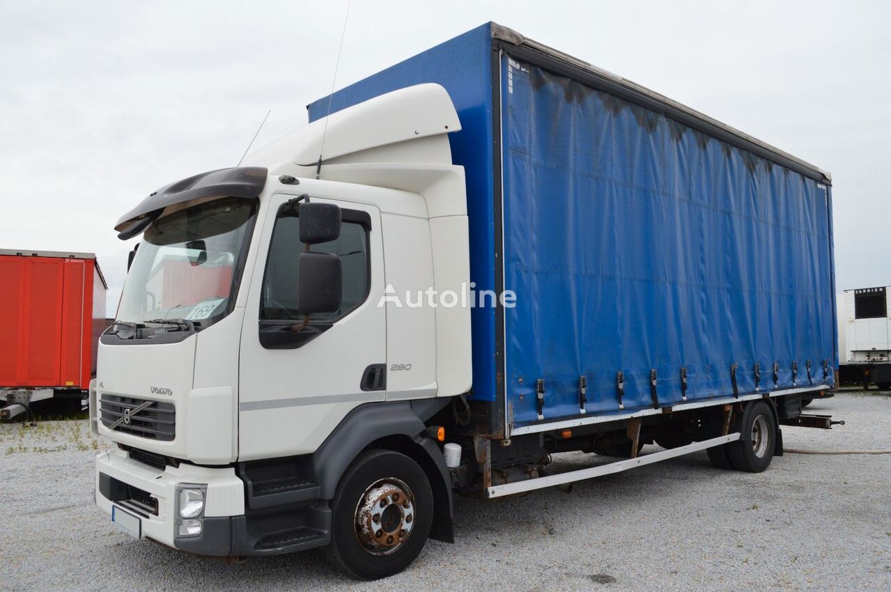 Volvo FL 12.290  curtainsider truck