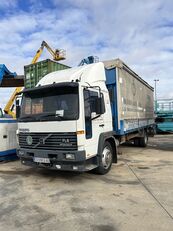 camião com lona deslizante Volvo FL6