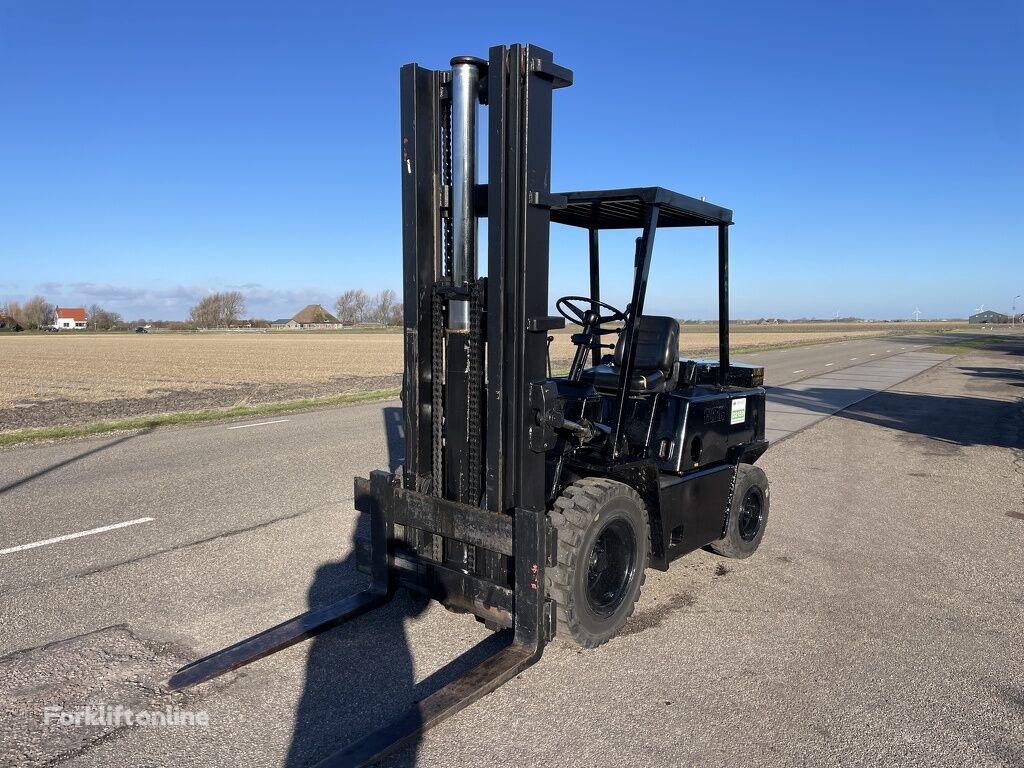 Clark DPM 20 diesel forklift