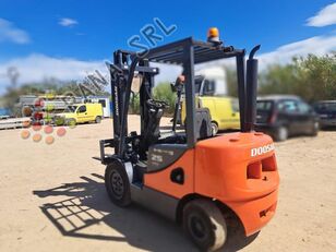 Doosan D25S-5 diesel forklift