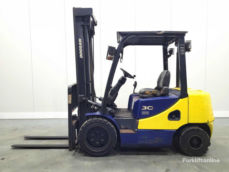 Doosan D30S-5 diesel forklift