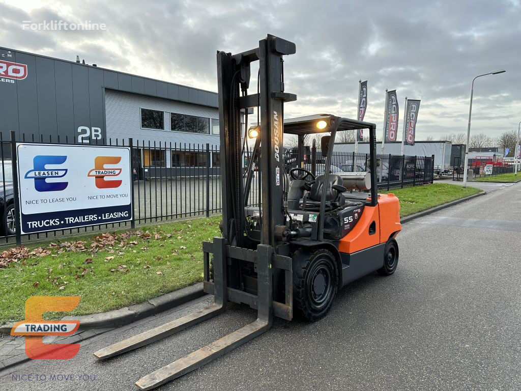 Doosan D55C-5 5,5 tons diesel - 3373 uren - bouwjaar 2012 - LEASE € 610 diesel forklift