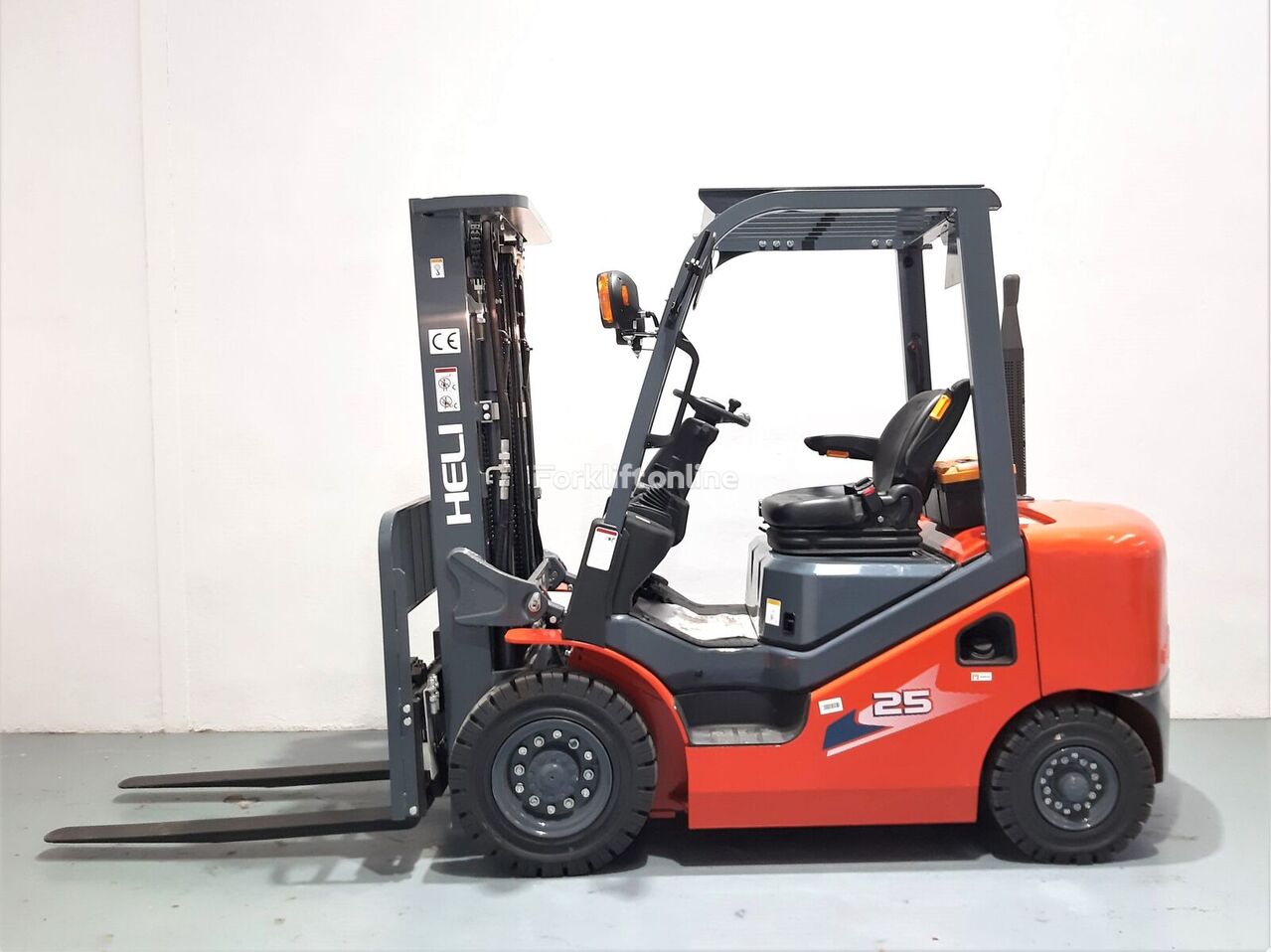 Heli CPCD25 XC26H diesel forklift