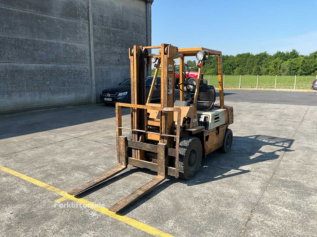 Prodaja Komatsu FD 25 - 7 dizel viljuškari | Forkliftonline RS Komatsu FD 25 - 7 dizel viljuškar - Forkliftonline