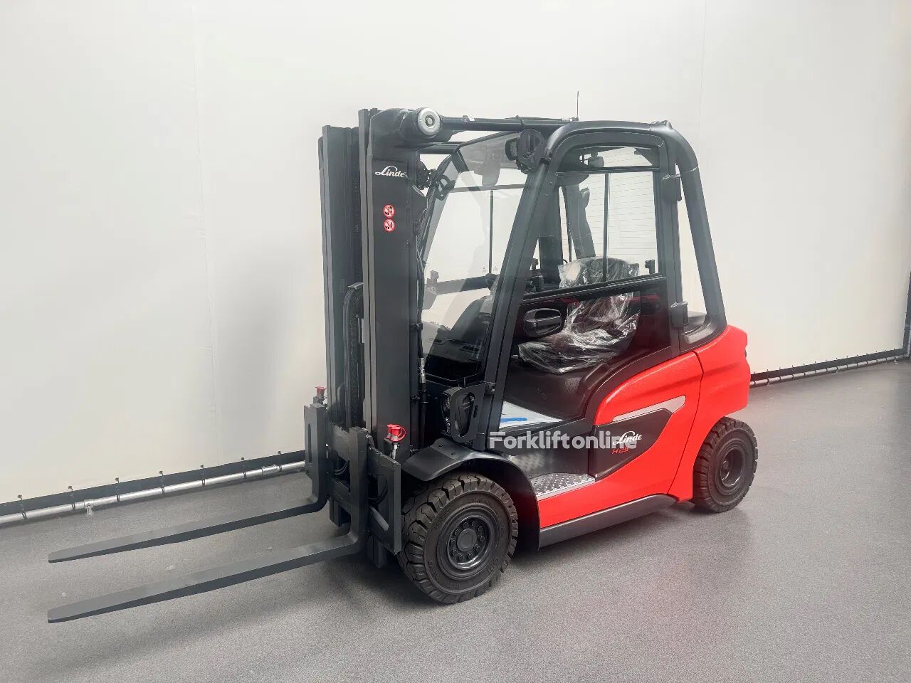 Купить дизельный погрузчик Linde 1202 H 25 D-01 | Forkliftonline UZ Новый дизельный погрузчик Linde 1202 H 25 D-01 - Forkliftonline