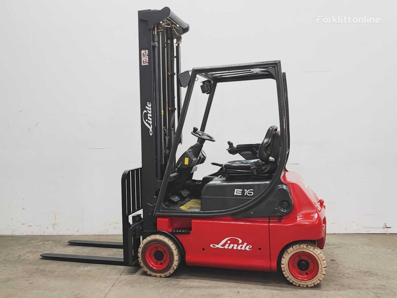 Linde E16 diesel forklift