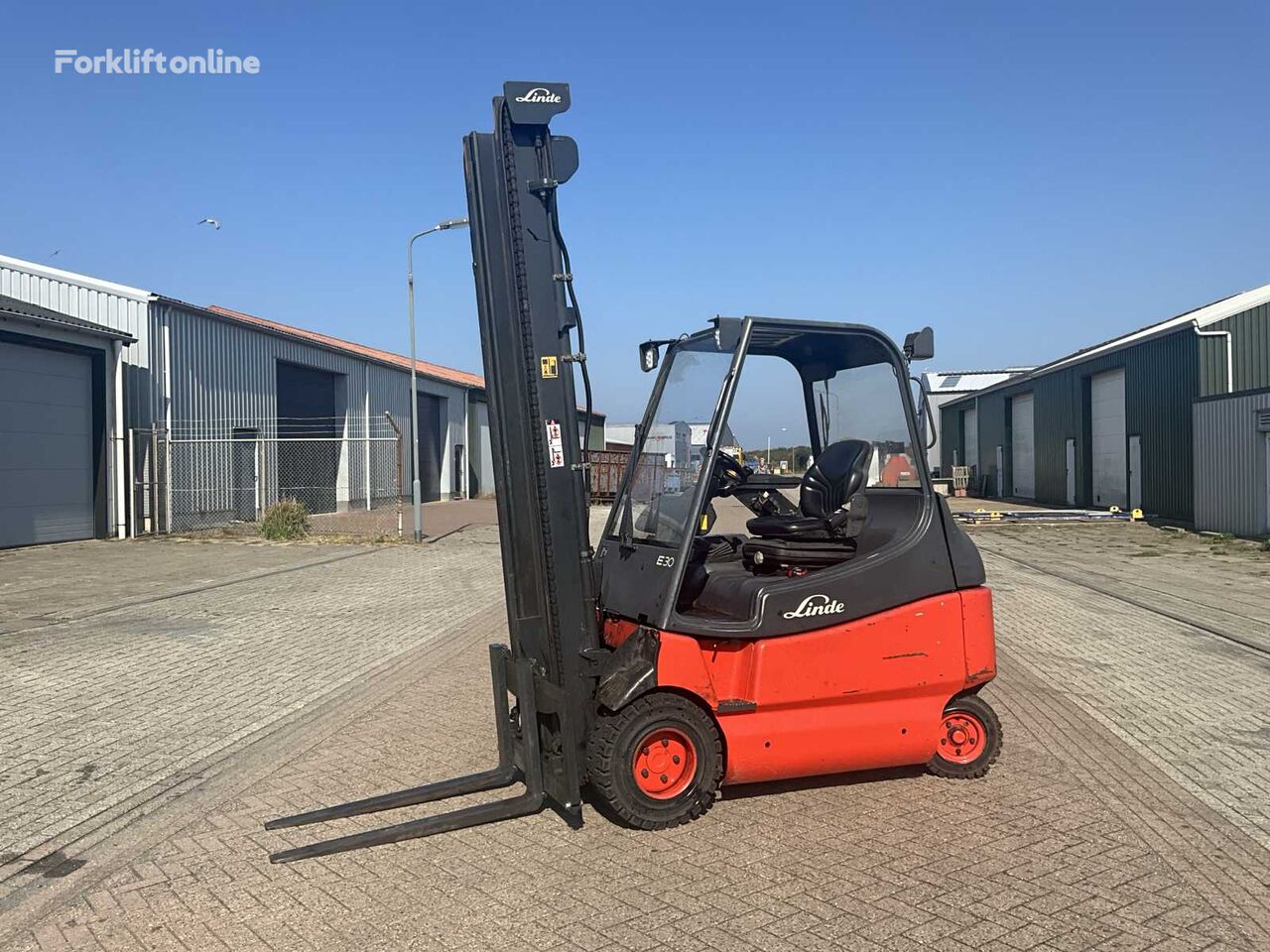 Linde E30-600/02 dizel viljuškar