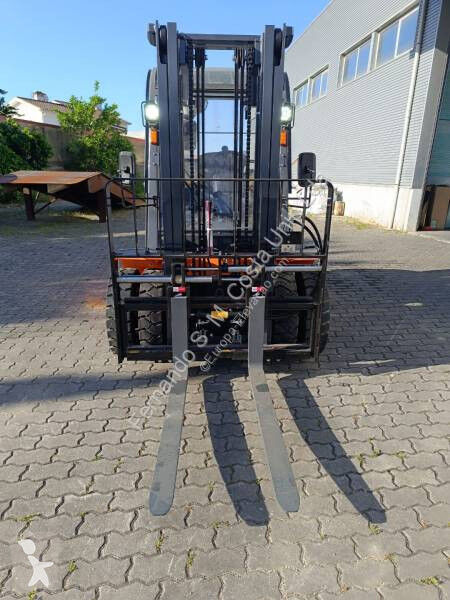 new Lonking LG25DT diesel forklift