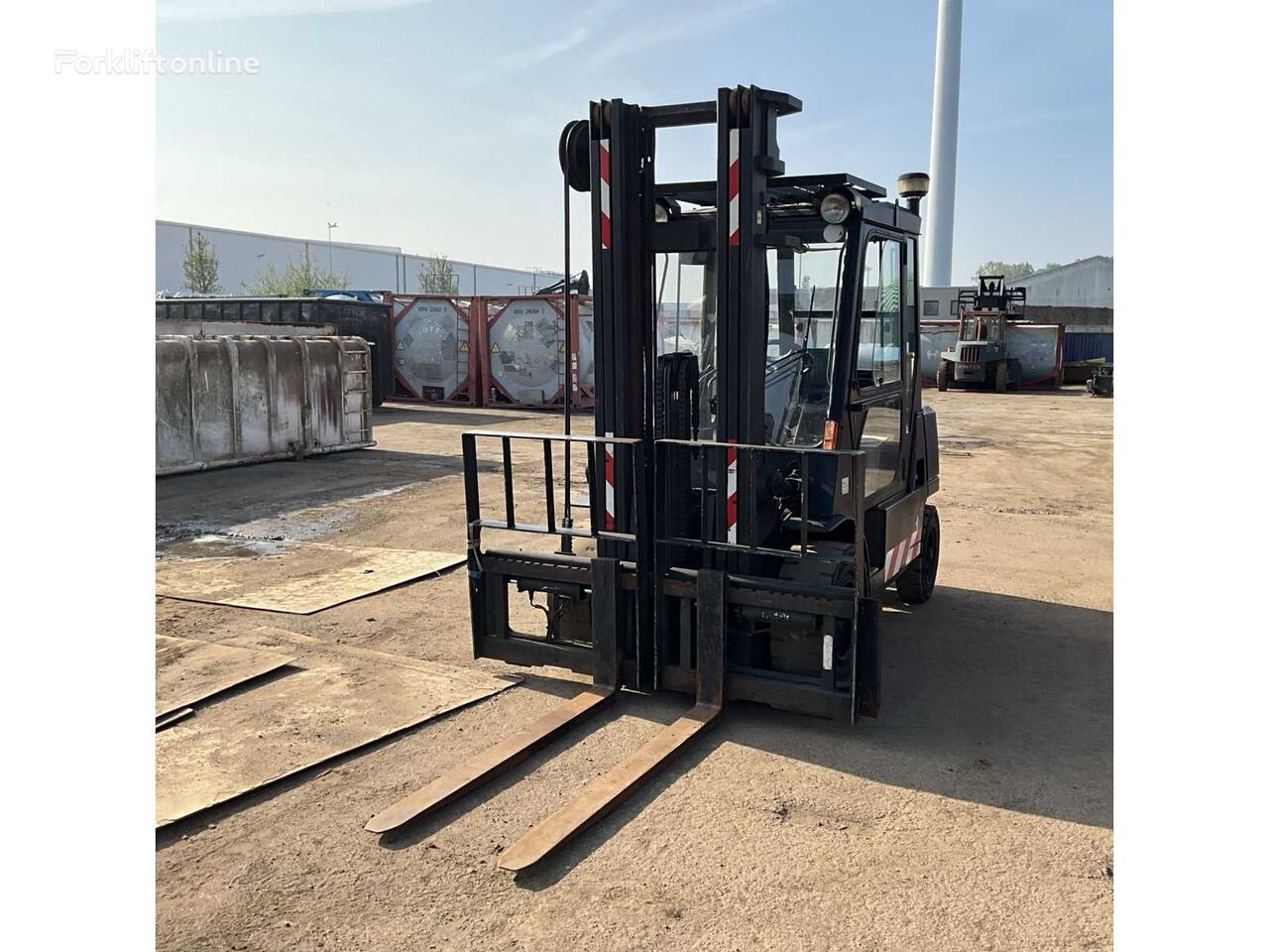 Nissan F04L400 diesel forklift