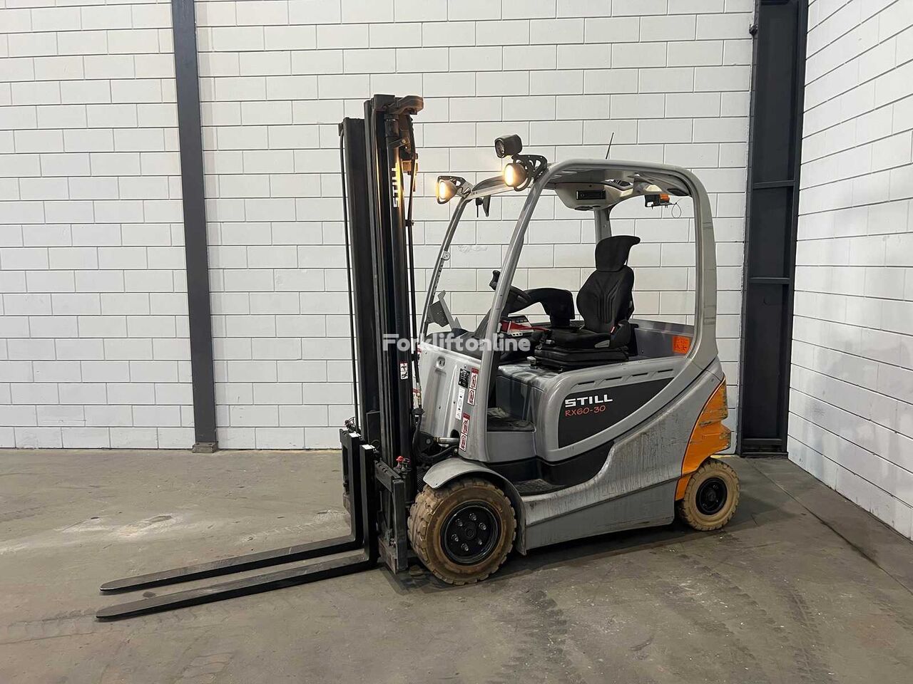 Still RX60-30 diesel forklift