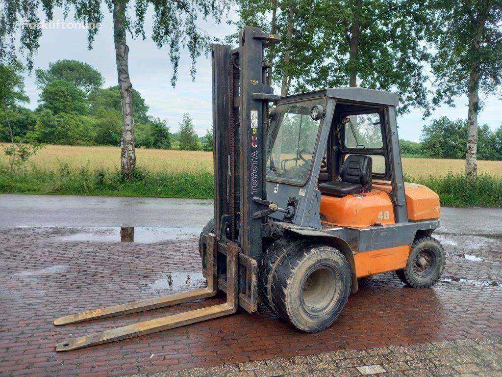 Toyota 02-6FD40 diesel forklift