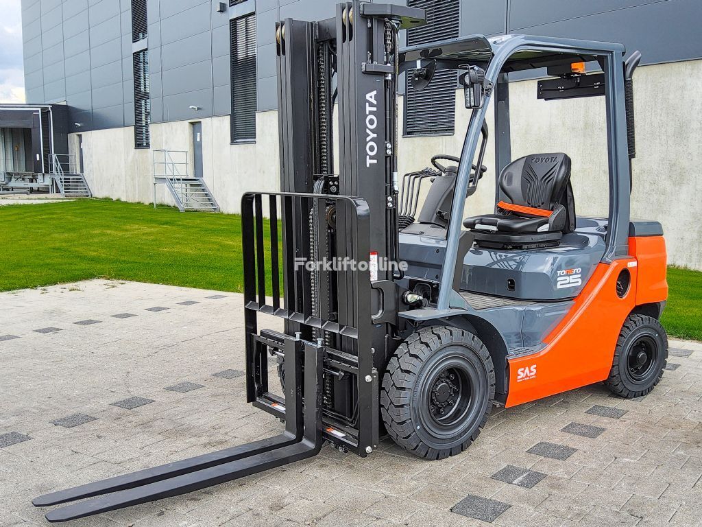 new Toyota 52-8FDF25 diesel forklift