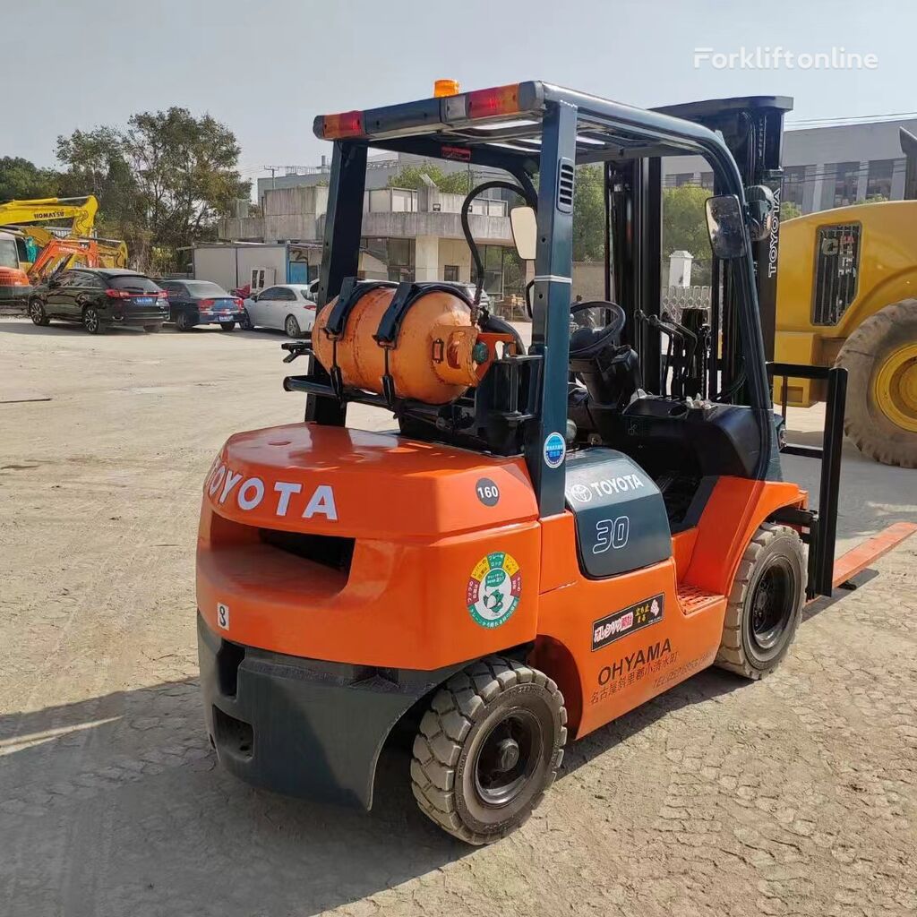 Toyota 7F diesel forklift