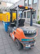 Toyota 8 FDF 25 diesel forklift