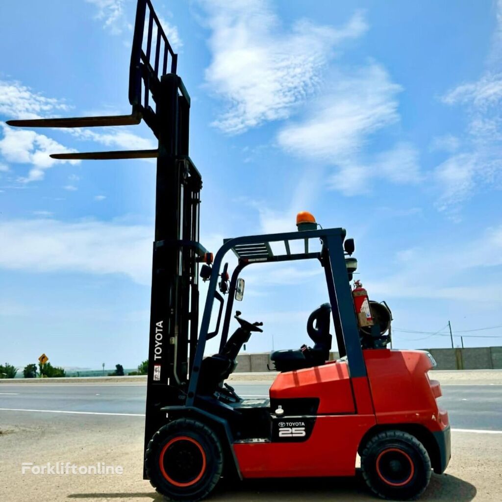 Toyota F62N25 diesel forklift