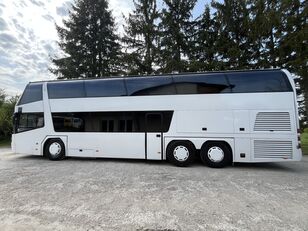 bus à impériale Neoplan Skyliner