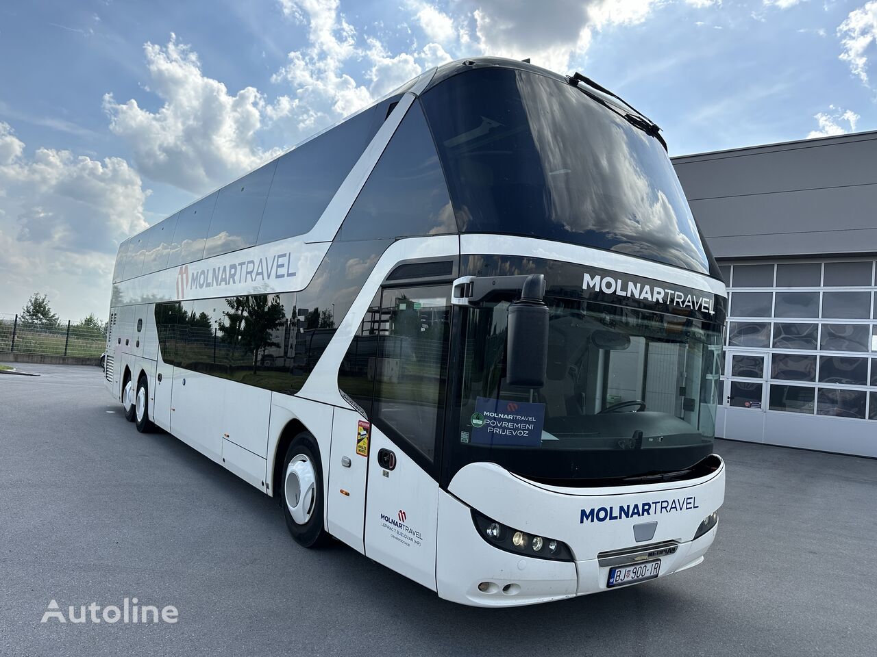 двокатен автобус Neoplan Skyliner L