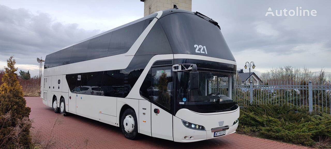 Neoplan Skyliner L double decker bus