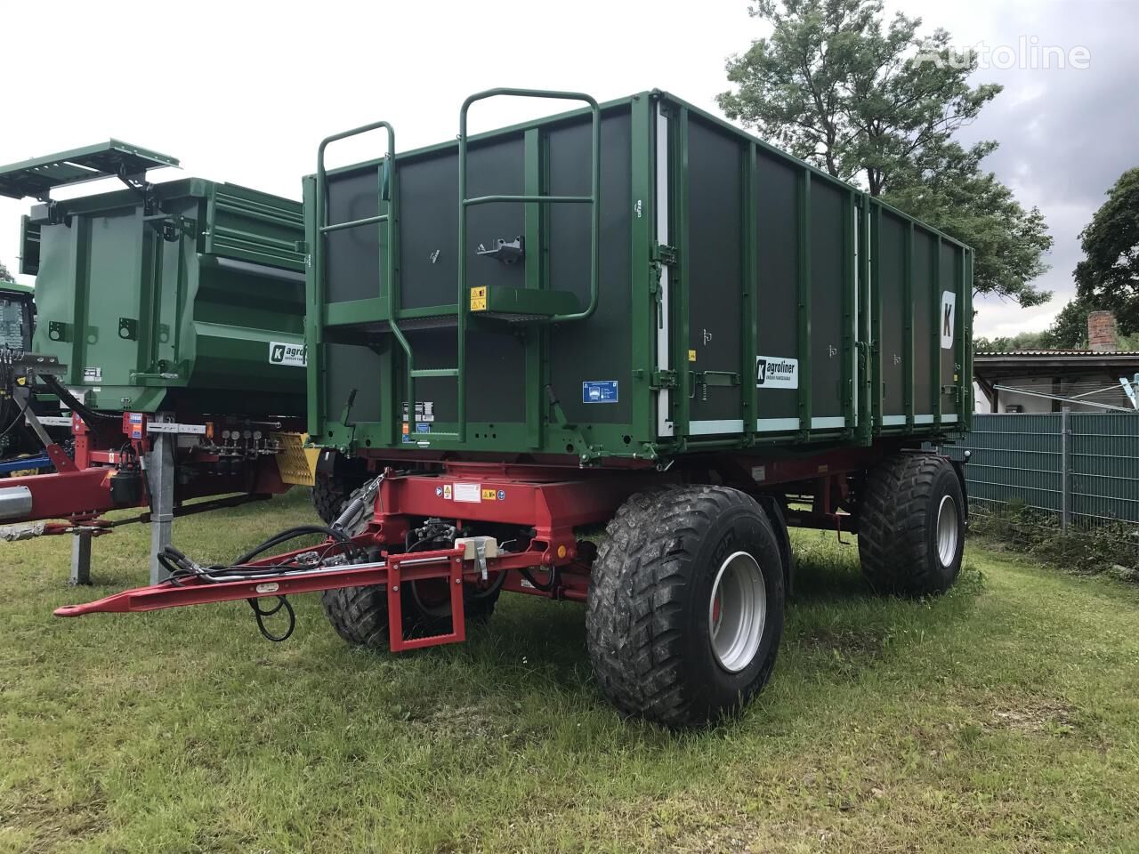 HKD 302 dump trailer