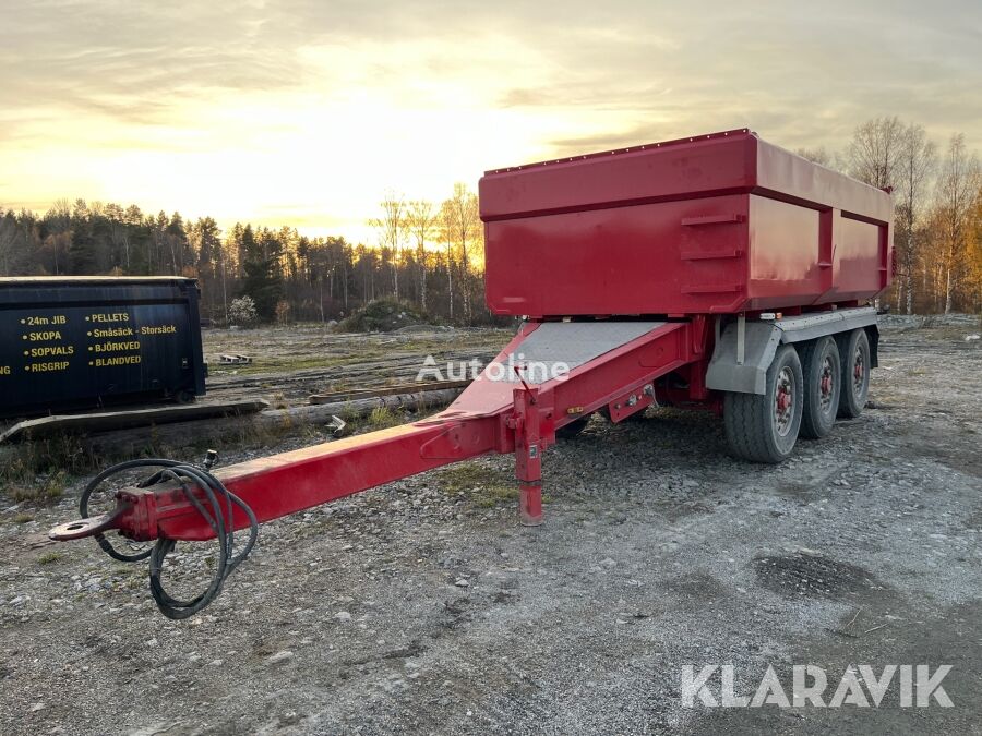 Istrail TN 144 dump trailer