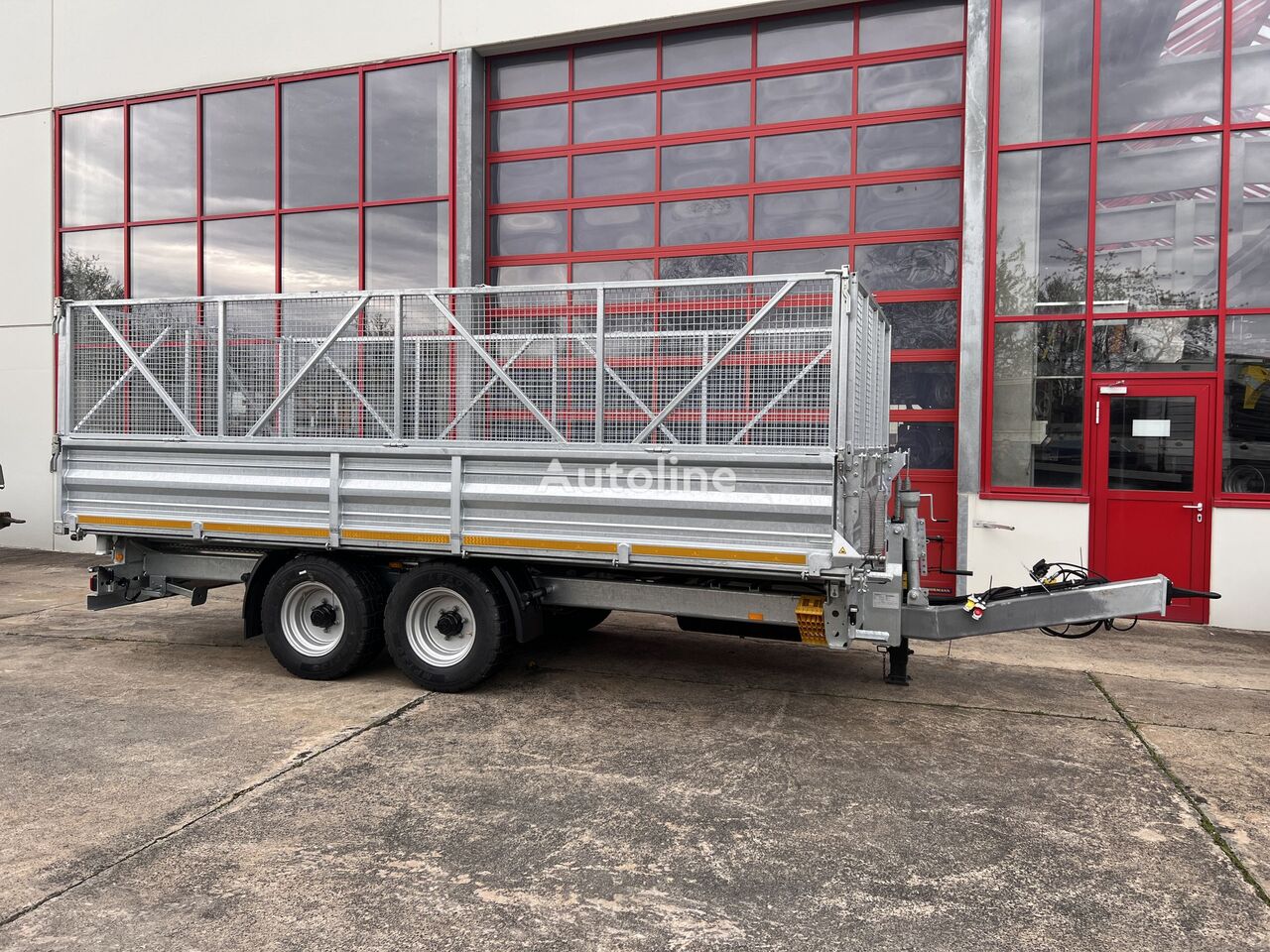 new Möslein TTD 11  dump trailer