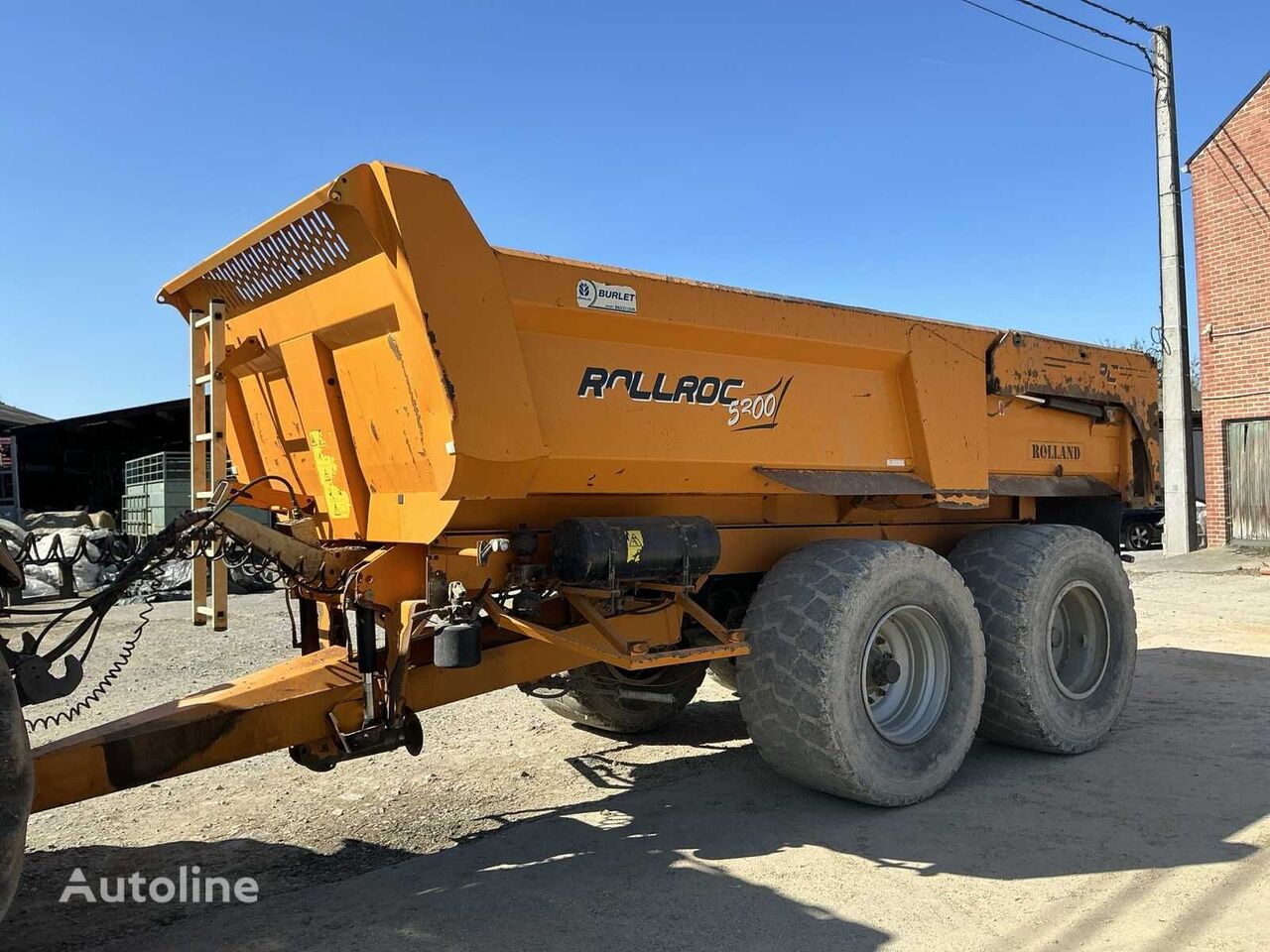 Rolland 5300 dump trailer