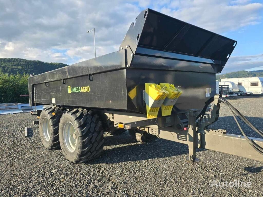 Umega SPD 12 dump trailer