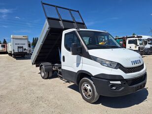 autobasculantă < 3.5t IVECO Daily 35-130 | 3 sided Tipper