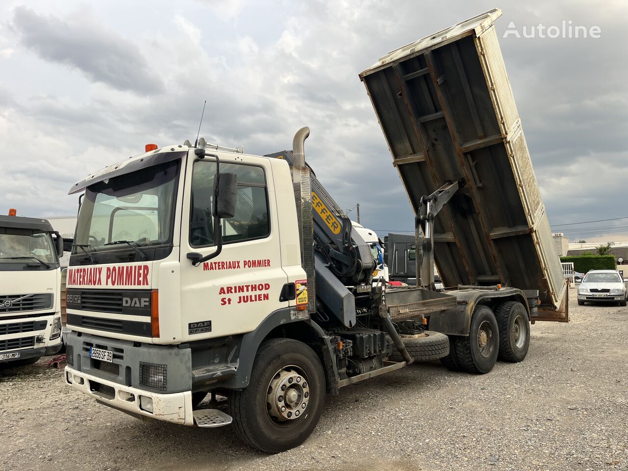 شاحنة قلابة DAF CF 85.430 6x4 benne grue 17t/M euro 2