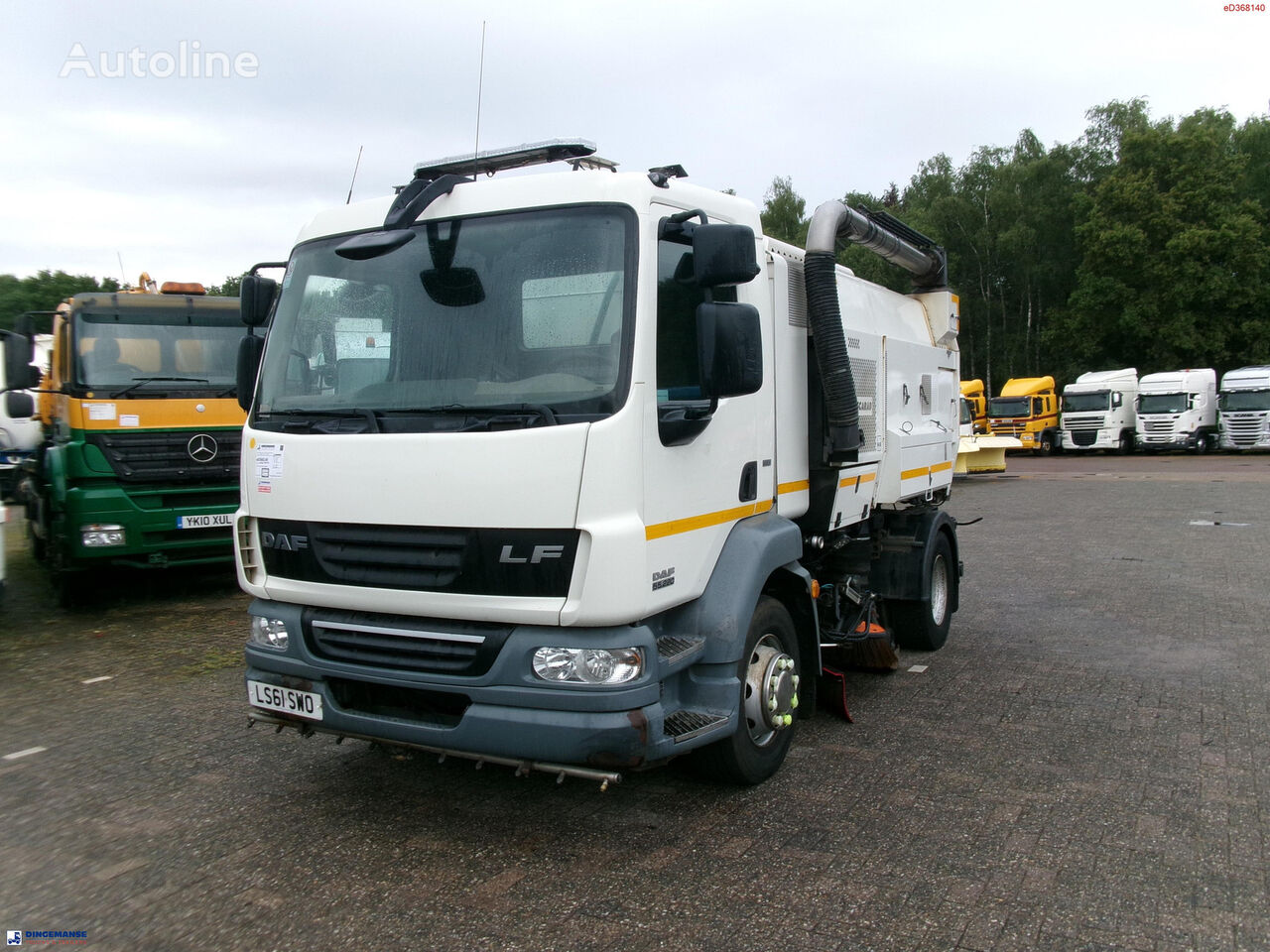 tovornjak prekucnik DAF D.A.F. LF 55.220 4x2 Scarab sweeper