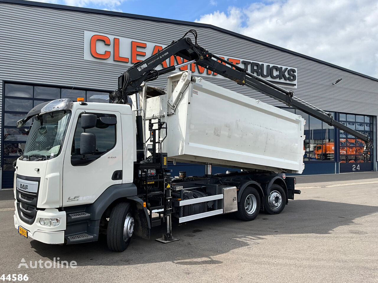 DAF FAN LF 220 Euro 6 Hiab 11 Tonmeter laadkraan Just 103.772! dump truck