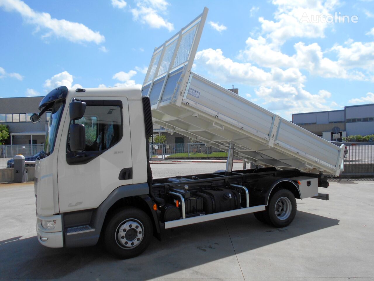 new DAF LF210 dump truck