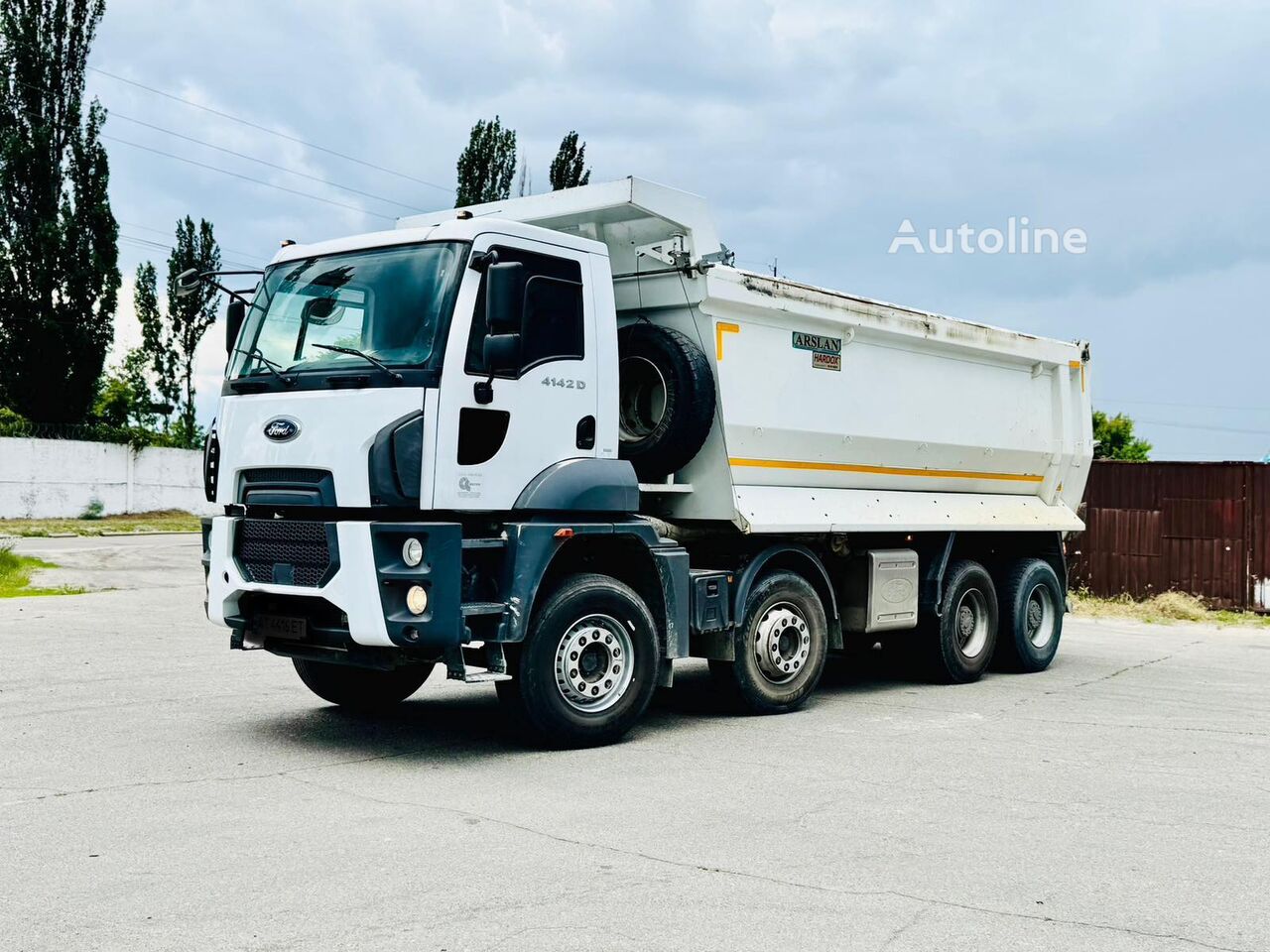 Ford Cargo dump truck - Autoline