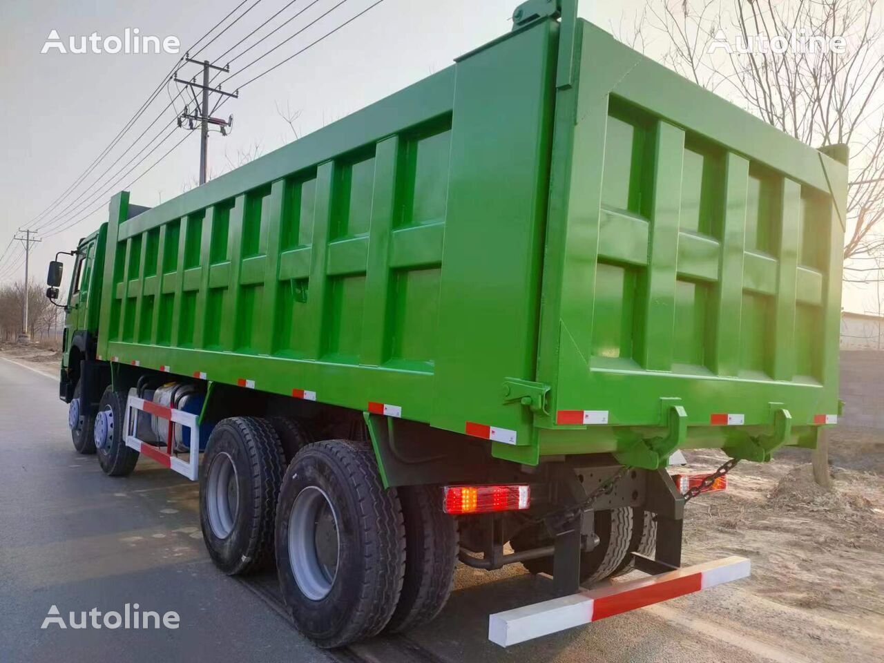 camion-benne Howo 371