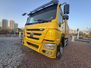 camion-benne Howo 371