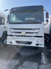 cami&atilde;o basculante Howo 371