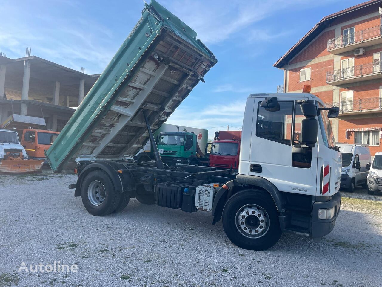 IVECO 180e28 K  dump truck