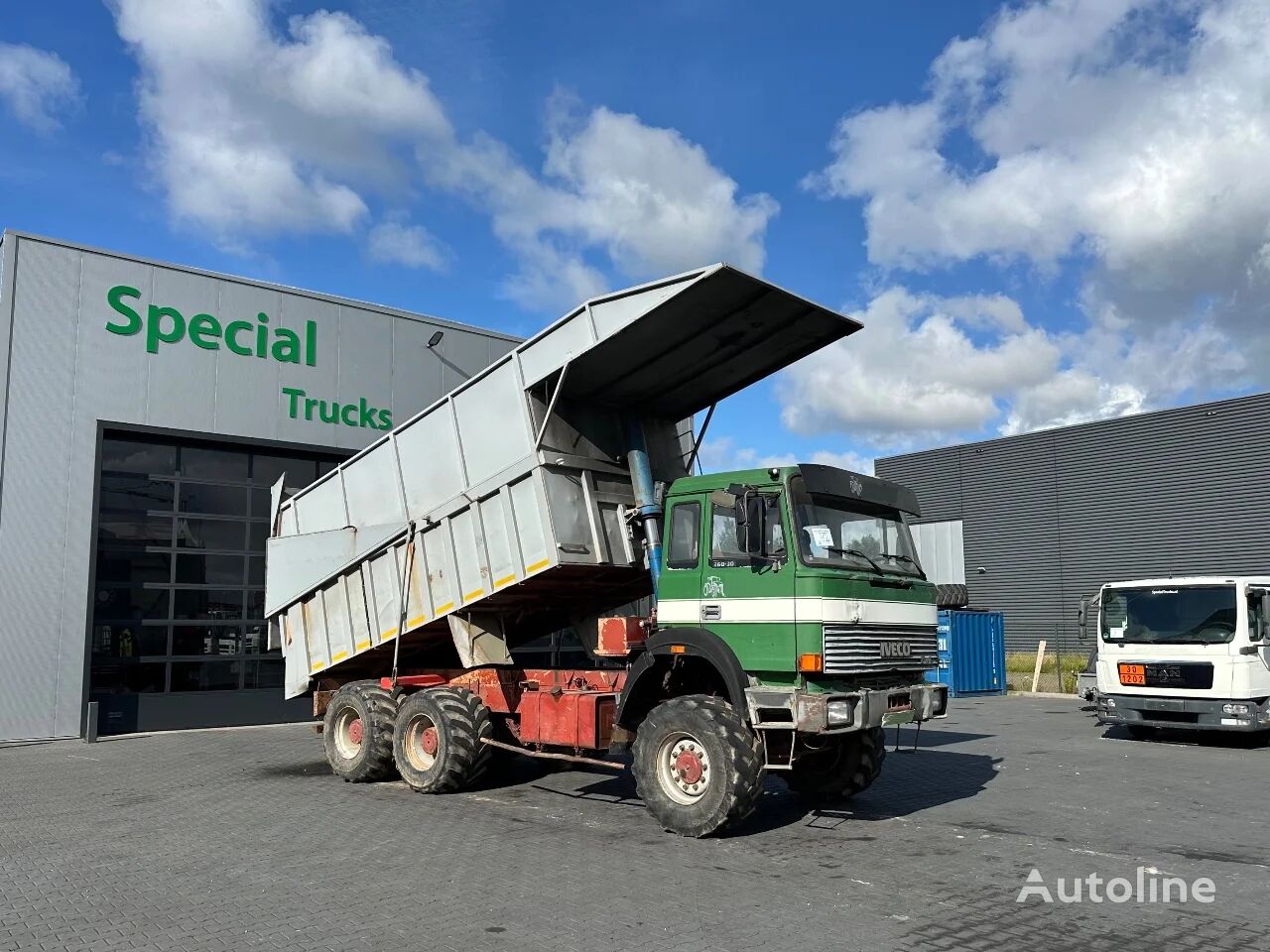 camion-benne IVECO 260-30 Tubro 6x6 BIG Dumper (Single tires)