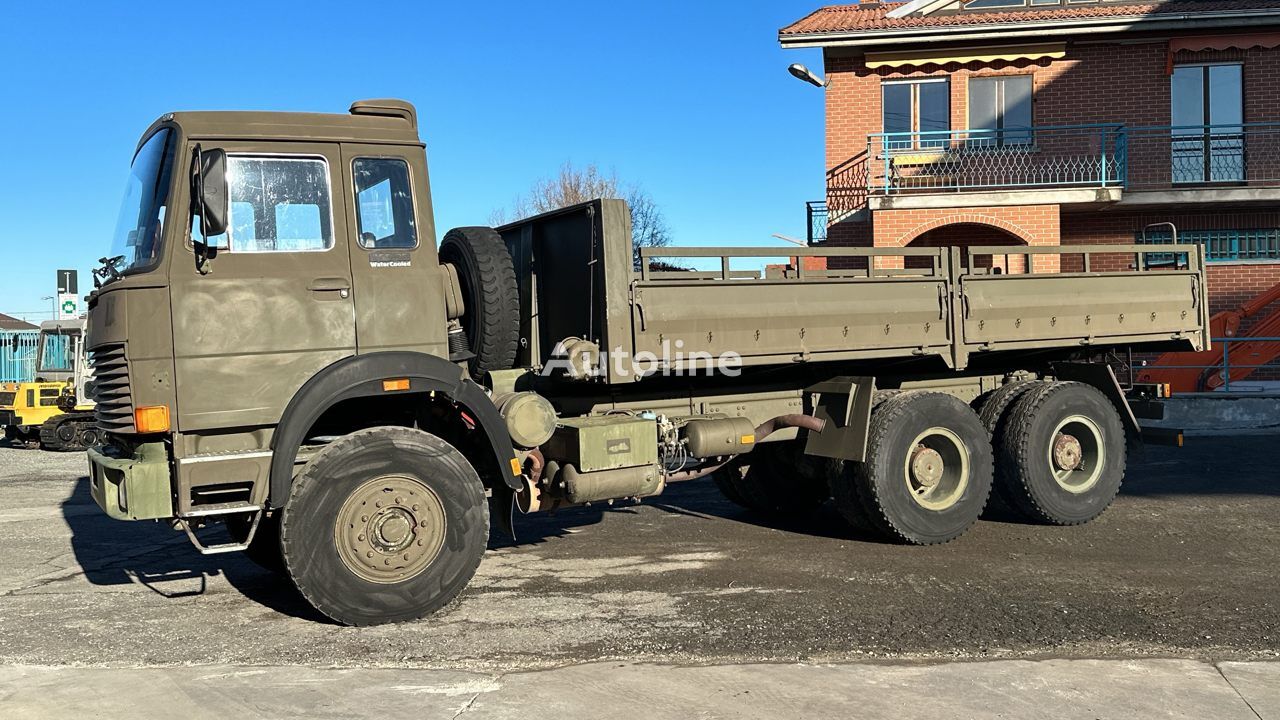 camion-benne IVECO 260-35 6x4