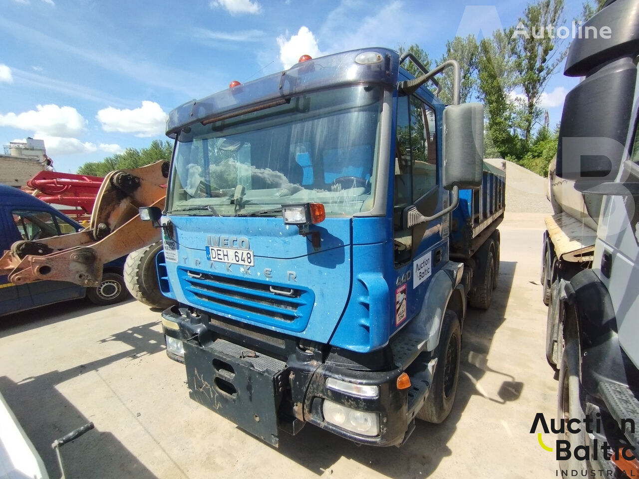 IVECO 260 E44 dump truck