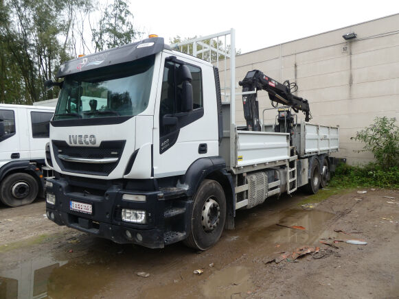 savivartis sunkvežimis IVECO 2YC3