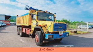 IVECO 320 M  volquete