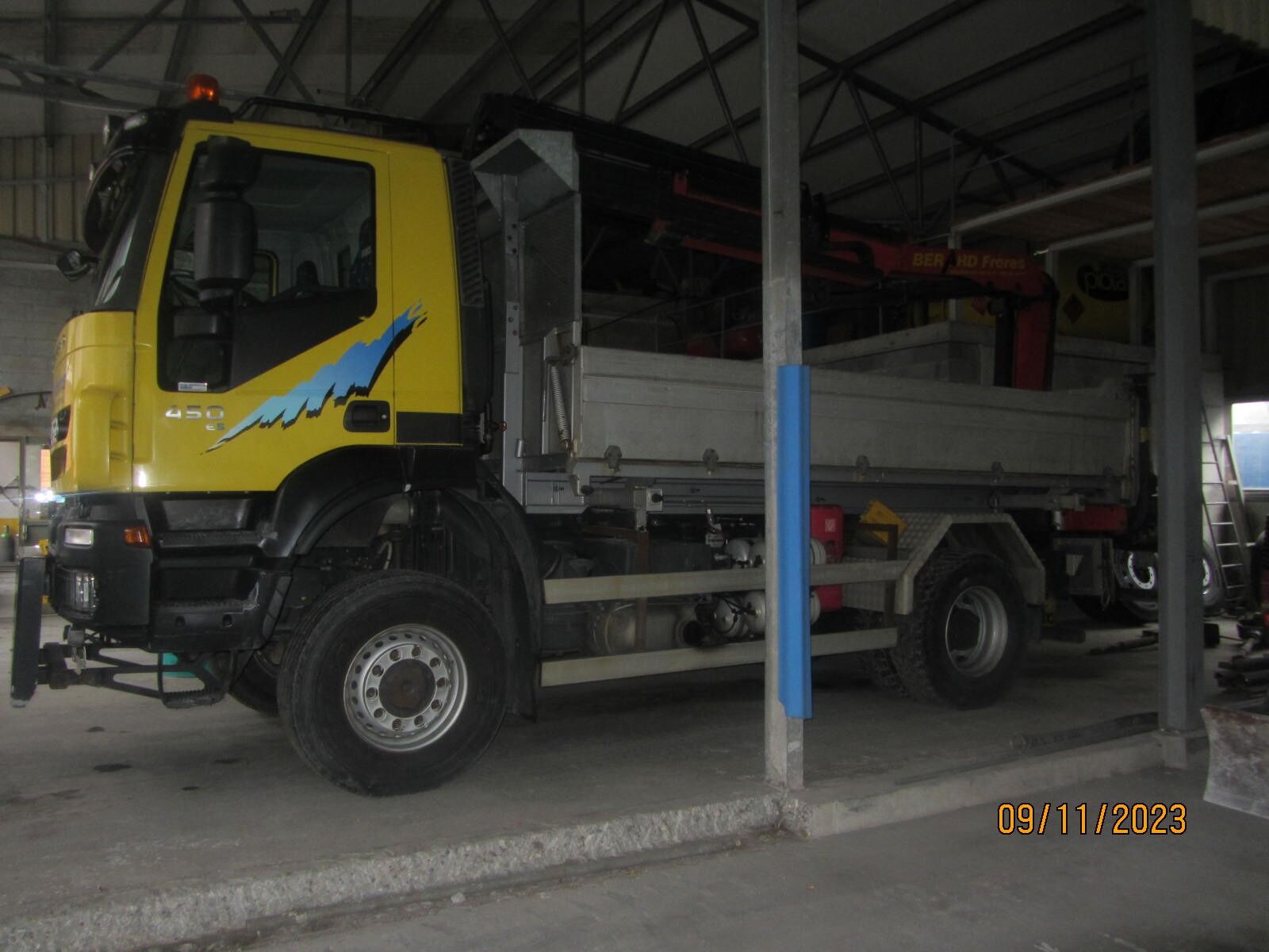 IVECO  450	 tippbil