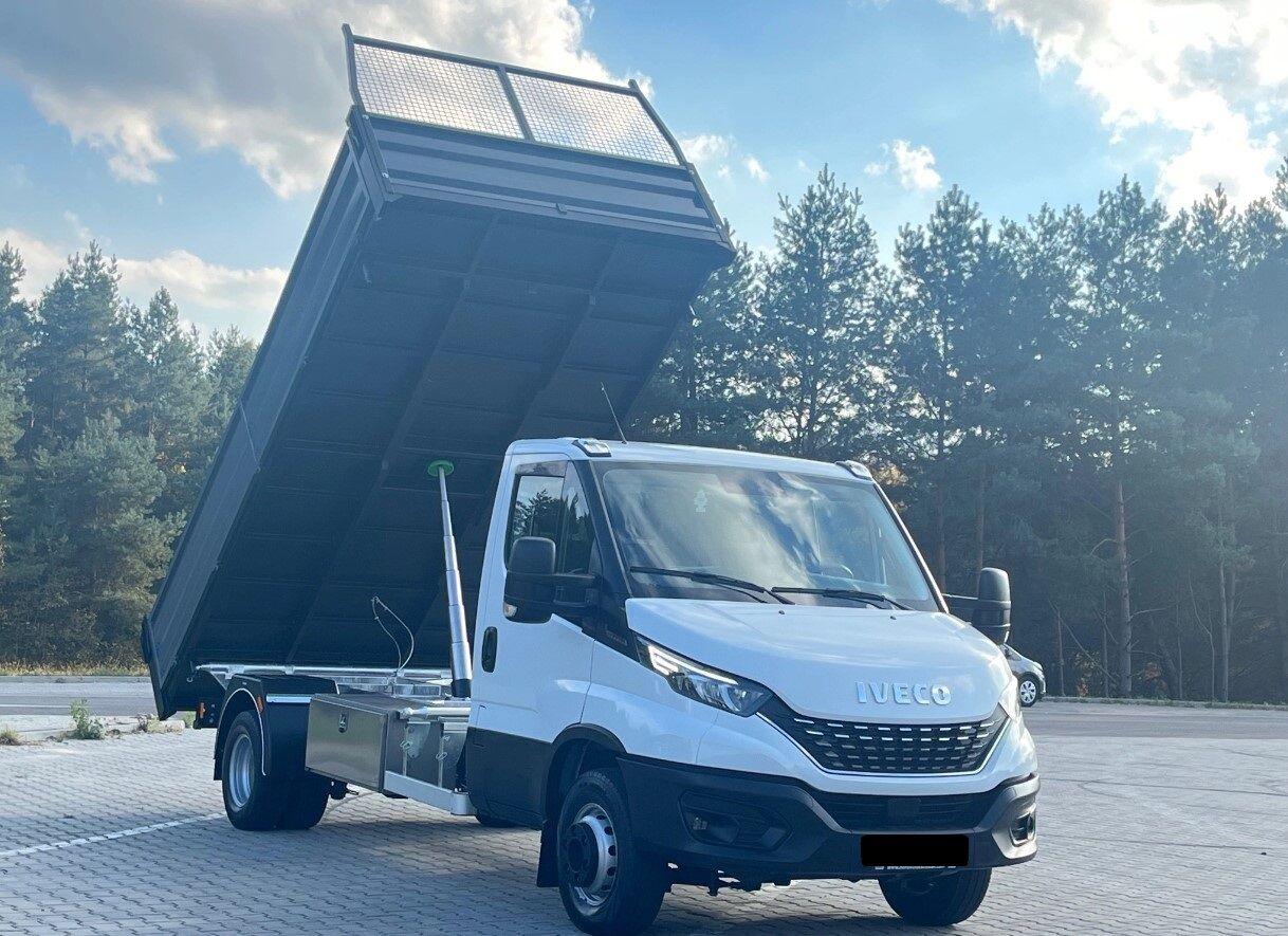 camion-benne IVECO  DAILY 70-210 3.0 HPI Three sided tipper